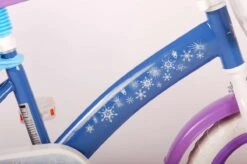 Volare Disney Frozen Kinderfiets - Meiden - 12 Inch - Blauw Paars - Doortrapsysteem 27 Volare Disney Frozen Kinderfiets - Meiden - 12 Inch - Blauw Paars - Doortrapsysteem -Beste Fietsen Winkel 1200x797 1